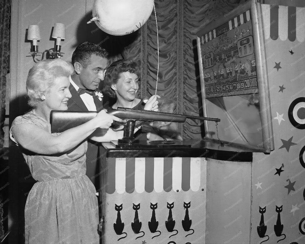 United Deluxe Carnival Shooting Gallery 1954 8x10 Reprint Of Photo
